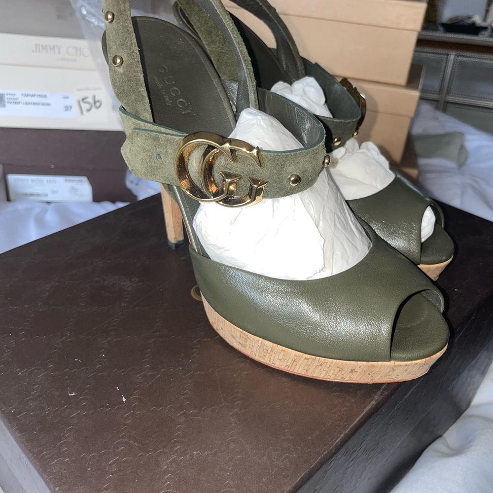 Like New worn 2x excellent condition must see - Picture 5 of 9